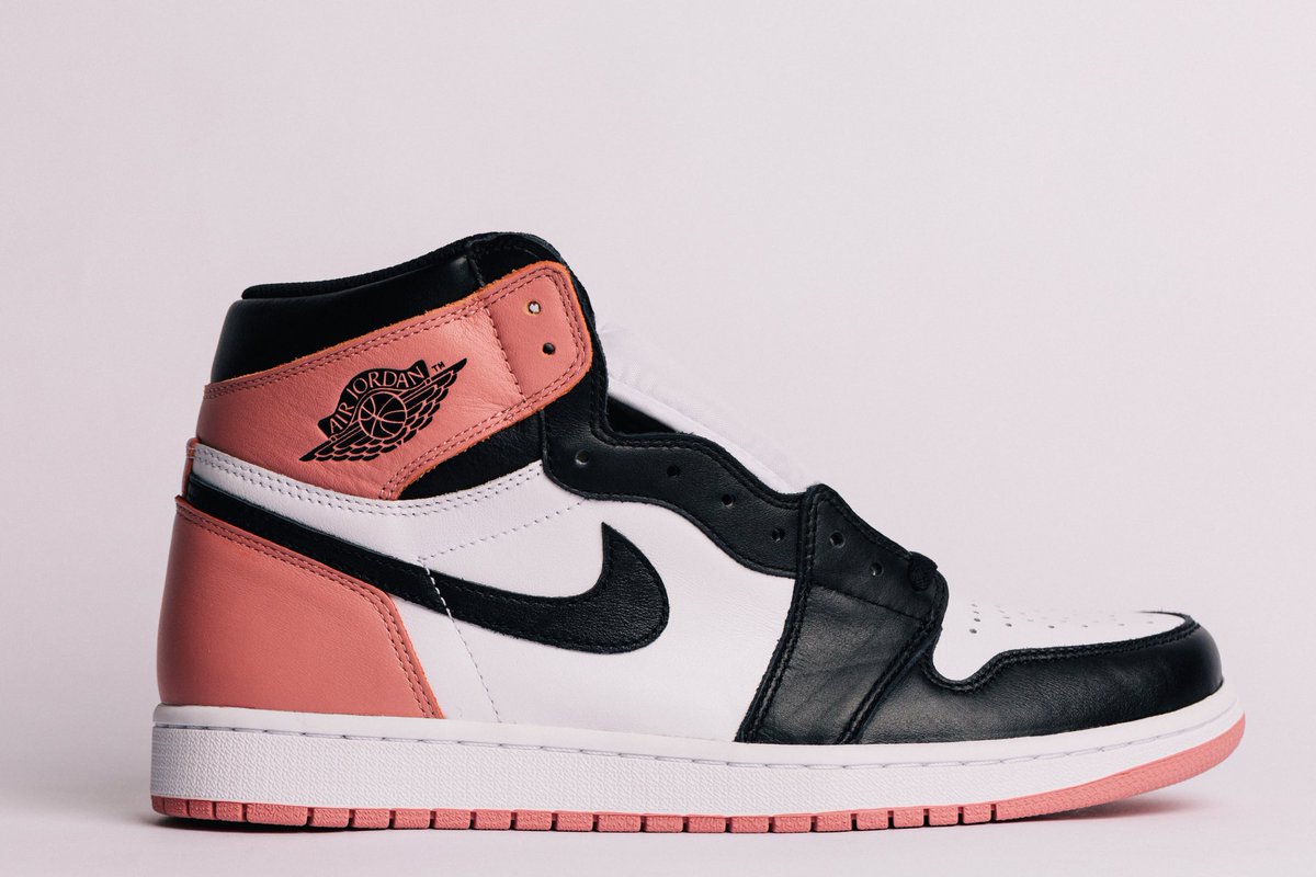 Sneaker Air Jordan 1 terbaru Rust Pink